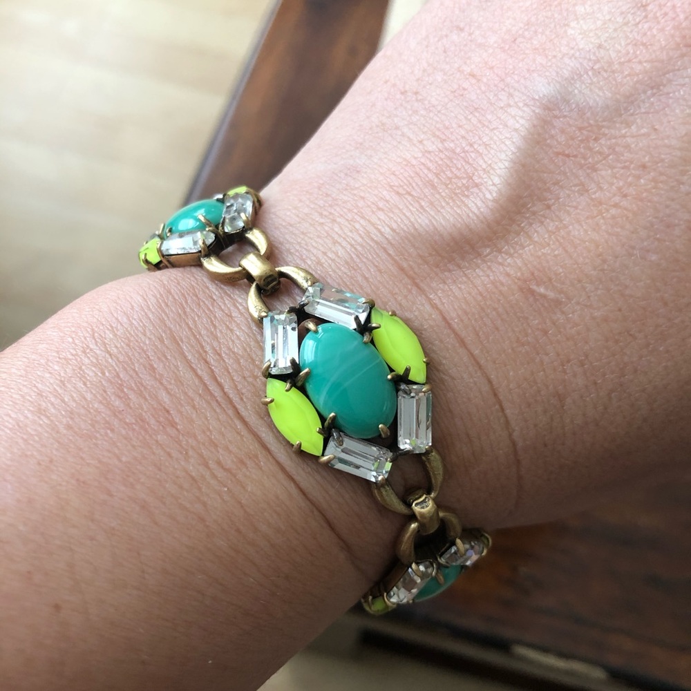 Stella & Dot gold link jeweled bracelet